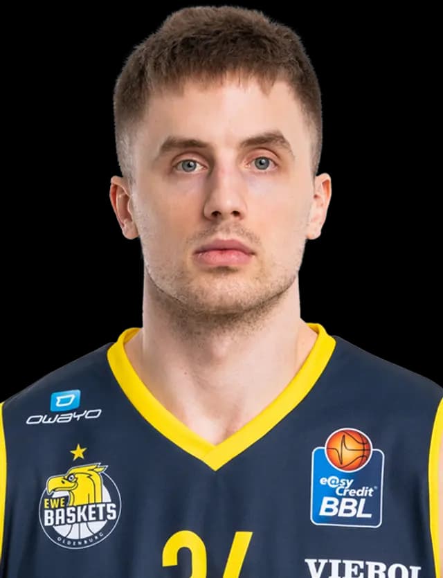 Ian Hummer